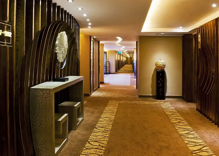 Riviera 5*