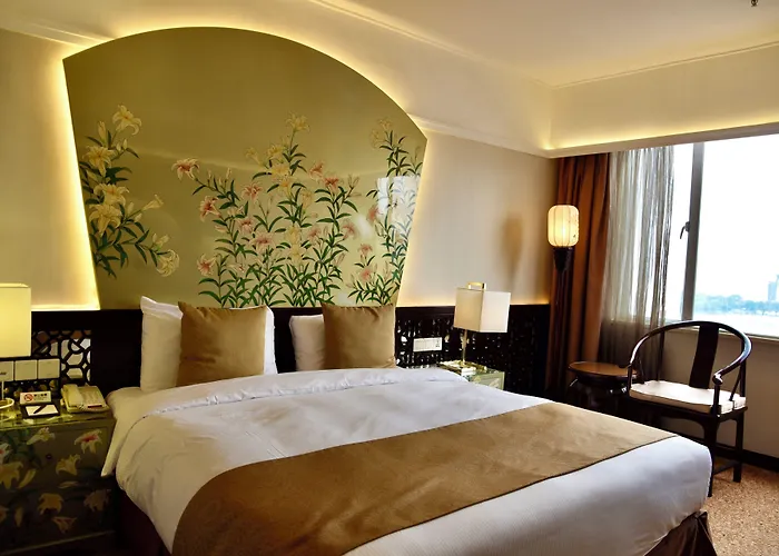 Riviera Hotel