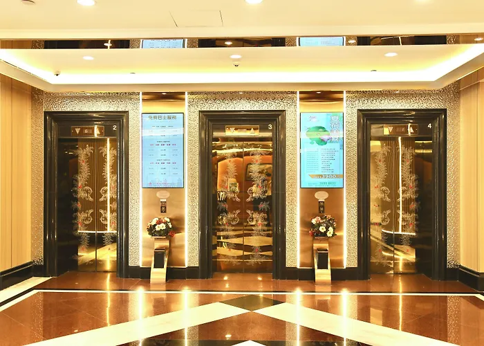 Riviera Hotel 5*